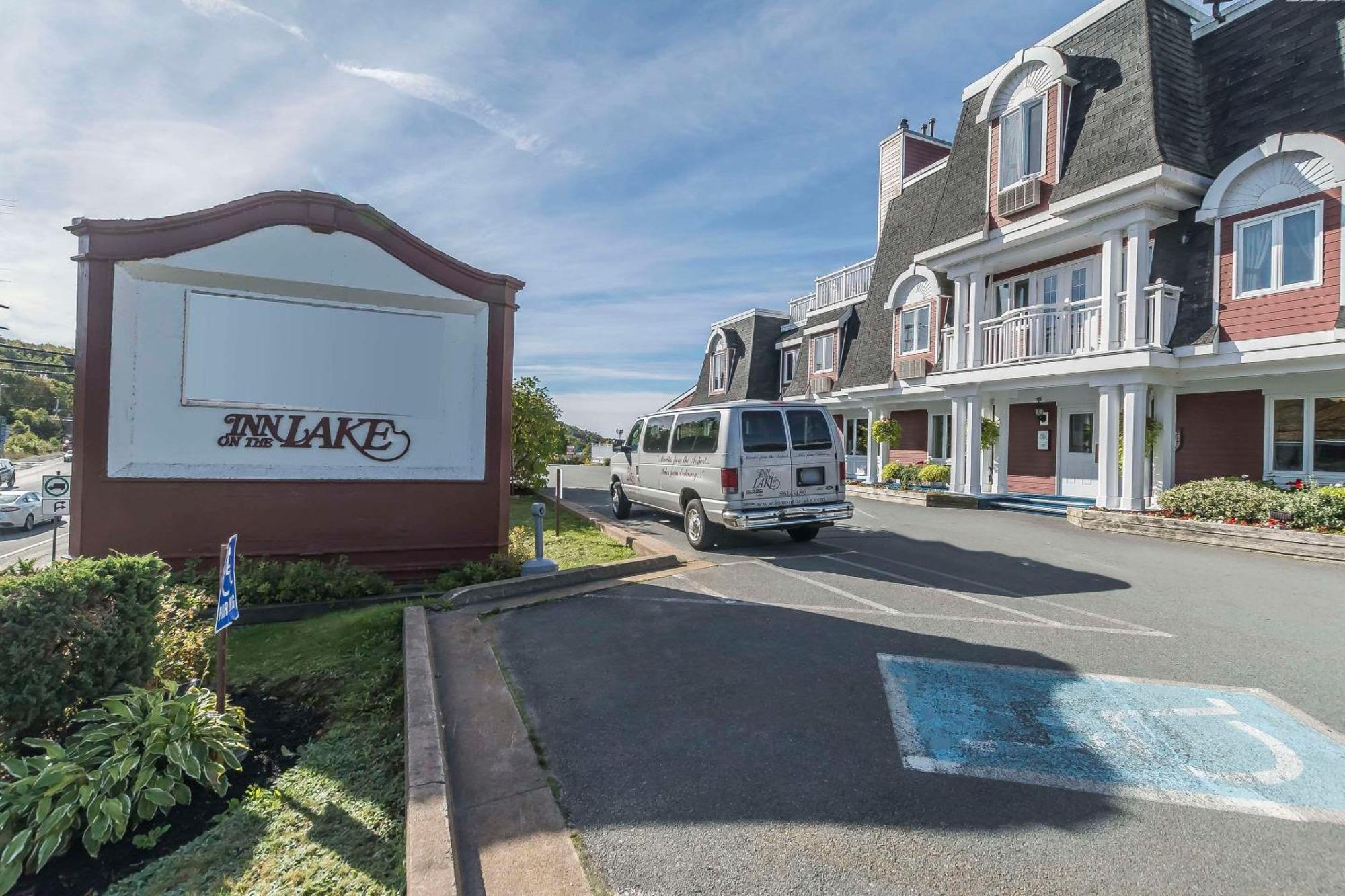 Inn On The Lake Fall River Exterior photo
