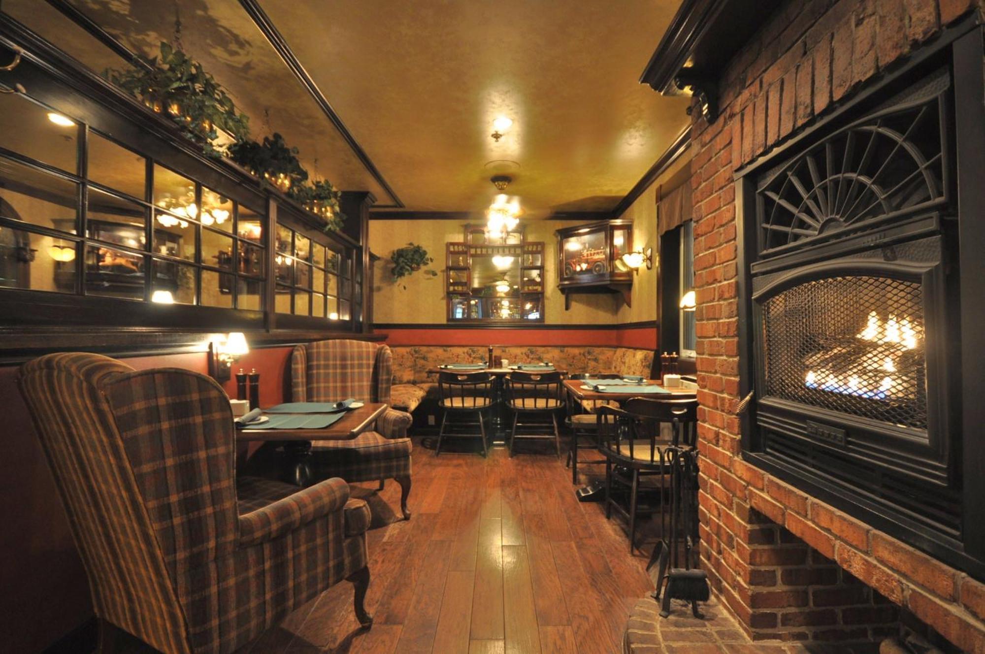 Inn On The Lake Fall River Exterior photo